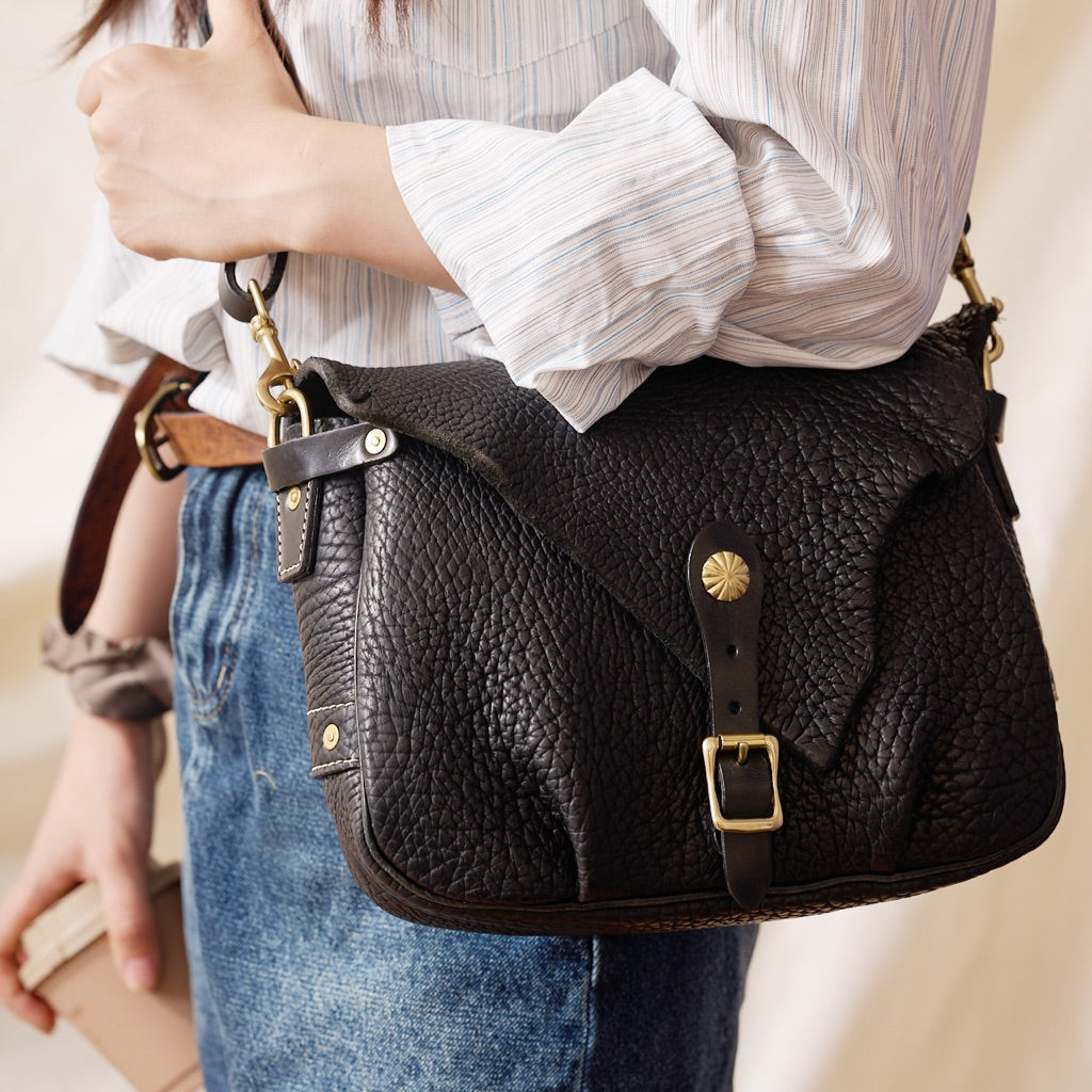 Black Full-Grain Leather Shoulder Bag - Image 9